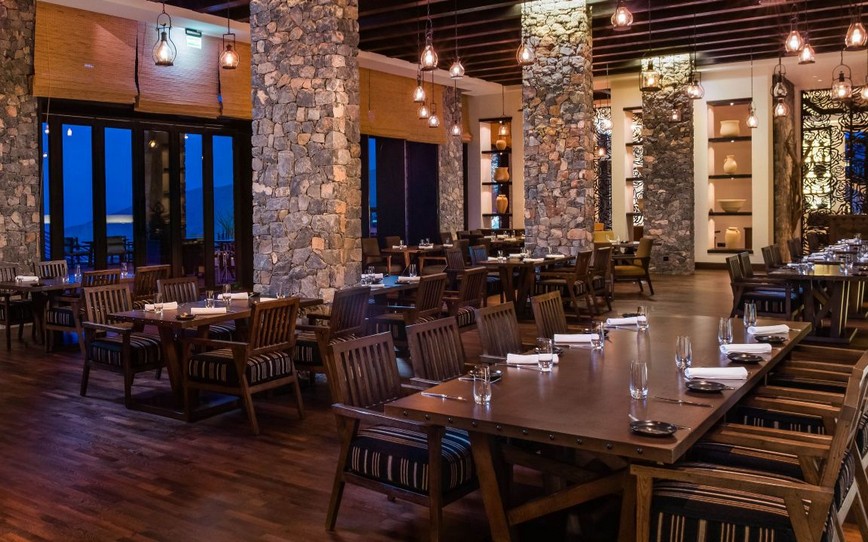 Dining-room,-Stone,-Alila-Jabal-Akhdar,-Oman.jpg