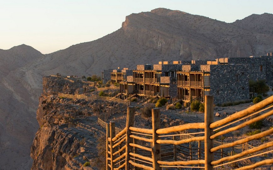 Villas,-Cliffside,-Estate,-Alila-Jabal-Akhdar,-Oman.jpg